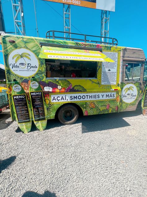 #foodtruck #acaibowls Acai Food Truck Ideas, Acai Business, Tropical Food Truck, Healthy Food Truck, Tropical Food Truck Design, Smoothie Food Truck, Acai Bowl Truck, Smoothie Truck, Juice Truck