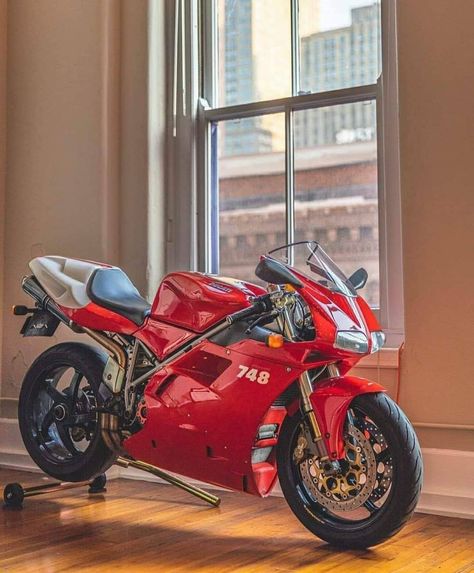 Ducati 999r, Ducati 888, Ducati 998, Ducati 996, Ducati Superbike, Ducati 748, Ducati 916, Ducati Sport Classic, Moto Ducati