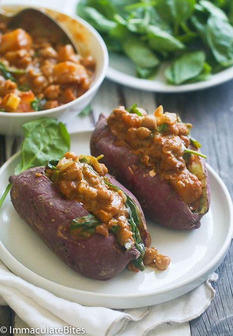 Curry Chickpeas Stuffed Sweet Potatoes - Immaculate Bites Vegan African Recipes, Curry Chickpeas, Stuffed Potatoes, Stuffed Sweet Potatoes, Sweet Potato Curry, Ethiopian Food, Vegan Curry, Potato Curry, Caribbean Food