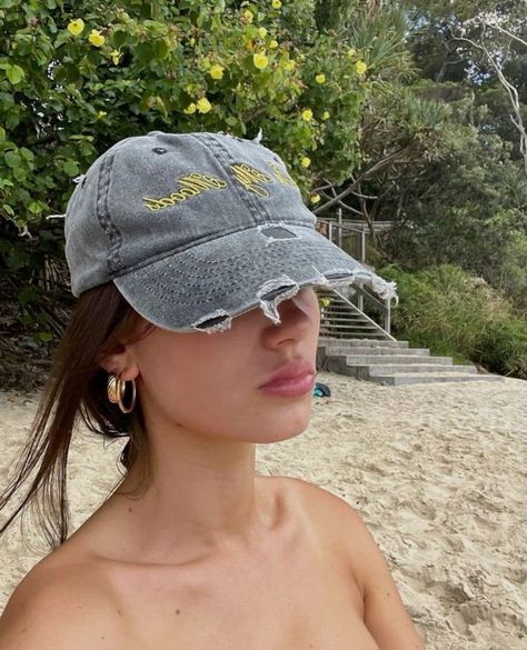 Distressed Cap, Insta Inspo, Pic Ideas, Photo Inspo, Summer Vibes, Selfies, Photo Ideas, The Beach, Vision Board