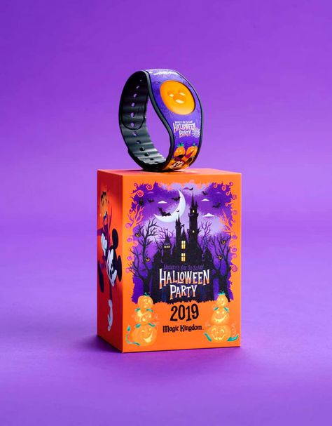 #pacakging #design #package #box #creative #halloween #graphic Halloween Party Tickets, Halloween Boxes, Not So Scary Halloween Party, Not So Scary Halloween, Halloween Merchandise, Images Disney, Halloween Artwork, Scary Halloween Party, Fireworks Show