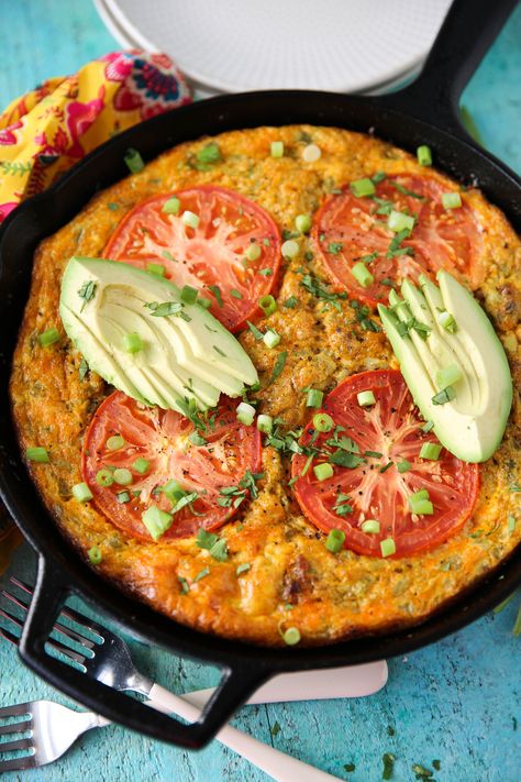 Mexican Chorizo Frittata (+cooking video!) - PaleOMG - Paleo Recipes Chorizo Frittata, Mexican Chorizo, Paleo Recipes Breakfast, Whole 30 Breakfast, Paleo Lunch, Paleo Breakfast, Omelet, Whole 30 Recipes, Breakfast Ideas