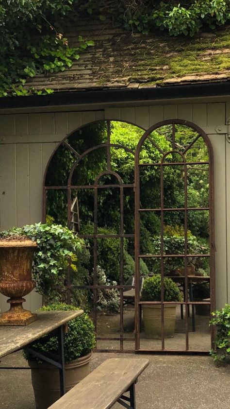 Outdoor Mirrors Garden, Arched Mirrors, Electric Garden, Garden Cultivator, Garden Mirror, Small Courtyard Gardens, House Backyard, Aesthetic Garden, Garden Mirrors