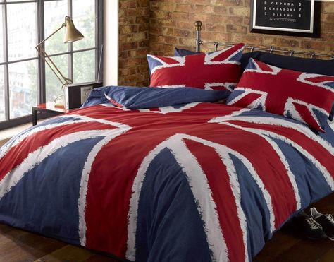 Union Jack Printed Duvet Set Multi | Luxury Duvet Covers | Cheap UK Delivery Letto King Size, Modern Bed Set, Cama King Size, Lit King Size, King Size Duvet Covers, Union Jack Flag, Blue Duvet Cover, Double Duvet Covers, King Size Duvet