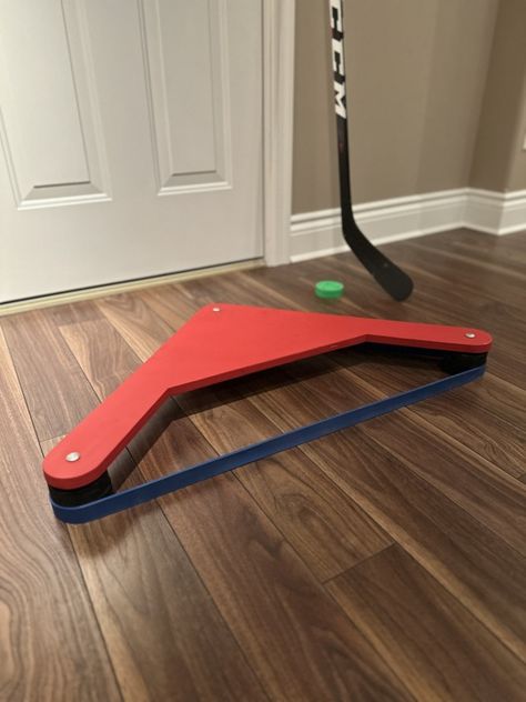 Cottage Coach - Hockey Rebounder Hockey Rebounder Diy, Diy Hockey Training, Hockey Coach Gift Ideas, Hockey Stick Crafts, Hockey Awards, Backyard Ice Rink, Backyard Rink, Hockey Diy, Hockey Crafts