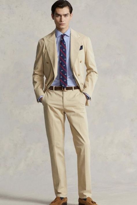 beige suit colour men summer Beige Suit Blue Shirt, Cream Suits For Men, Sand Suit, Summer Suits Men, Beige Suit, Cream Suit, Man Dress, Paper Clothes, Minimalist Fashion Men