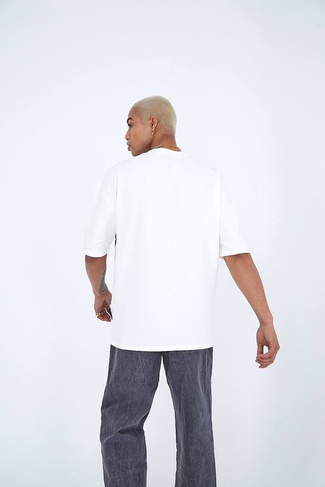 White Tshirt Outfit For Men, Oversized Tshirt Outfit Men, Oversize Tshirt Outfits, Clothing Templates, Clothes Brand, Best T Shirt, Fashion Marketing, Clothing Mockup, Tshirt Mockup