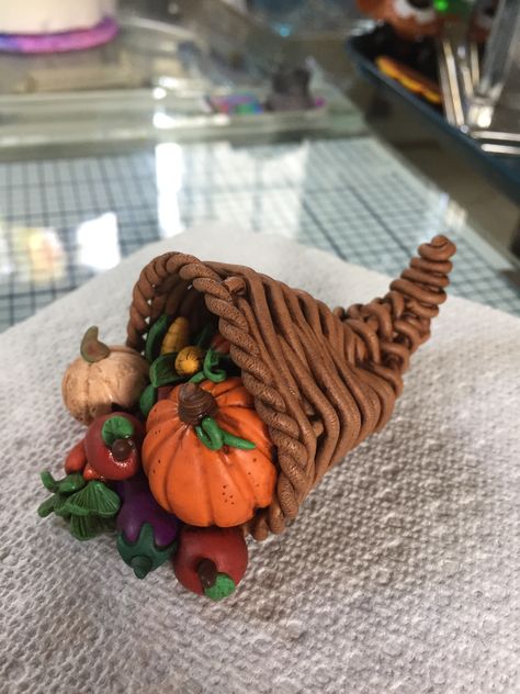 Polymer clay cornucopia by Lisa Haney Polymer Clay Thanksgiving, Fimo Projects, Horn Of Plenty, Clay Sculptures, Polymer Clay Sculptures, Polymer Clay Creations, Sculpture Clay, Clay Ideas, Clay Projects