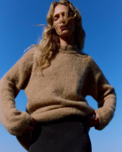 MY812 | Oversized mohair sweater with round neckline in camel color . | Instagram Fall Editorial, Dress Editorial, Burgundy Lace Dress, Classic Clothes, Burgundy Lace, November 11, Photo Photo, Mohair Sweater, Camel Color