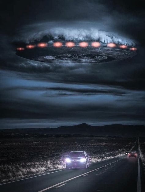 The Event - Prepare For It Alien Spacecraft, Ufo Art, Alien Ship, Alien Aesthetic, Alien Spaceship, Arte Alien, Space Artwork, Flash Fiction, Aliens And Ufos