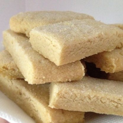 Traditional Rich Scottish Shortbread Biscuits - Cookies Wedding Biscuit, Butter Shortbread Cookies, Scottish Shortbread, Butter Shortbread, Short Bread, Scottish Food, Biscuits And Cookies, Shortbread Biscuits, Scottish Recipes