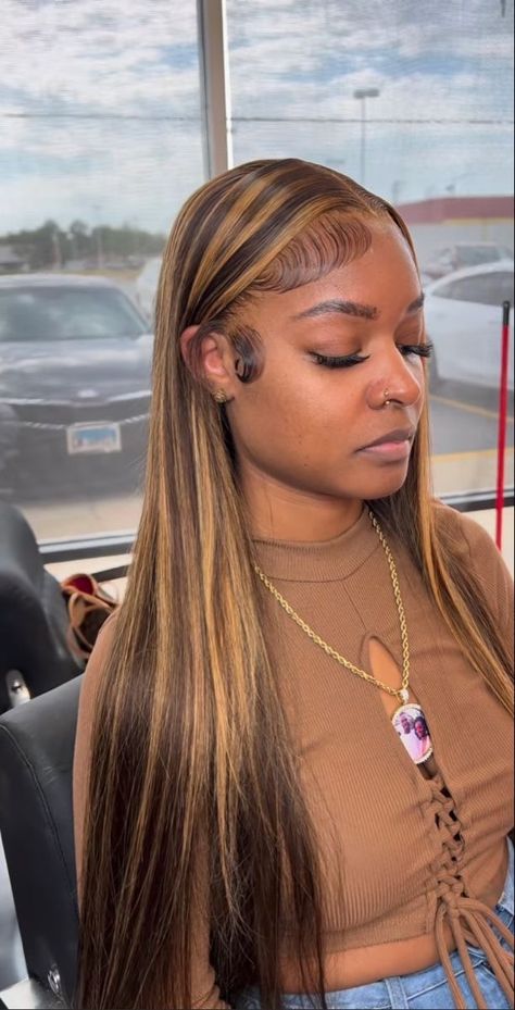 Lacefront Wig With Highlights, Brown Highlighted Lace Front Wig, Highlight Wig With Layers, Honey Brown Frontal Wig, Honey Brown Sew In, Honey Brown Wigs, Hair Flicks, Color Wigs, Frontal Wig Hairstyles