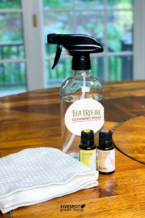 Tea Tree Oil Spiritual Uses, Disinfectant Spray Diy, Tea Tree Oil Spray, Vinegar Cleaning Spray, Tee Tree Oil, Diy Cleaning Spray, Tea Tree Oil Uses, Eo Blends, Natural Disinfectant