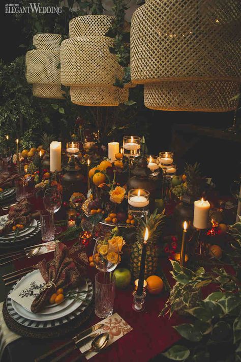 Moroccan Table Setting, Bohemian Table Settings, Moroccan Wedding Decor, Moroccan Weddings, Traditional Moroccan Wedding, Moroccan Wedding Theme, Moody Bohemian, Moody Boho, Vintage Table Setting