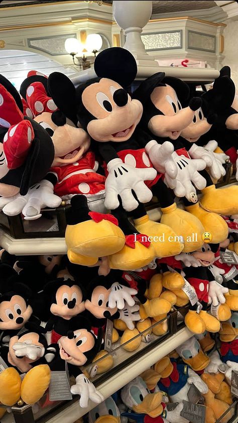 Disneyland Shop, All Black Party, Disney Paris, Teddy Bear Gifts, Cute Bunny Cartoon, Iphone Lockscreen Wallpaper, Mickey Mouse Cartoon, Disney Day, Co Design