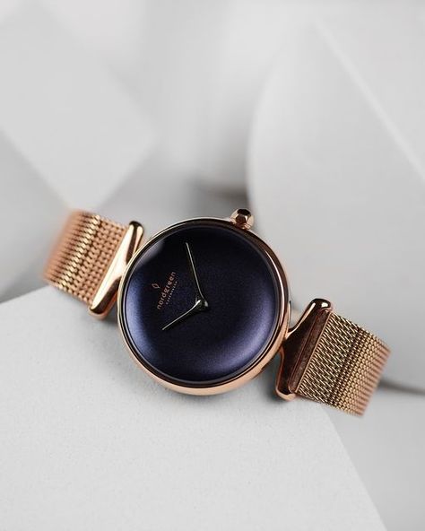 Nordgreen | Scandinavian Watches on Instagram: "Timeless with an edge. Discover the rainbow black Infinity in combination with rose gold mesh…or create your own versatile combination. ✨Get your complimentary watch strap at nordgreen.com today #nordgreenwatches" Alcohol Food, The Guest List, Lifestyle Website, Brown Leather Watch, Monochromatic Outfit, Watch Stand, Modern Accessories, The Guest, Brown Leather Strap