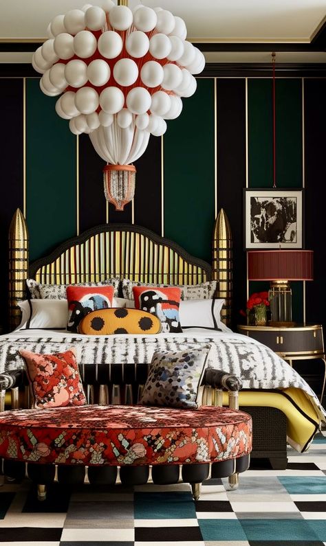 Eccentric Bedroom Decor, Funky Bedroom Decor, Vintage Maximalist Decor, Estilo Kitsch, Funky Bedroom, Maximalist Interior, Eclectic Bedroom, Maximalist Decor, Maximalism