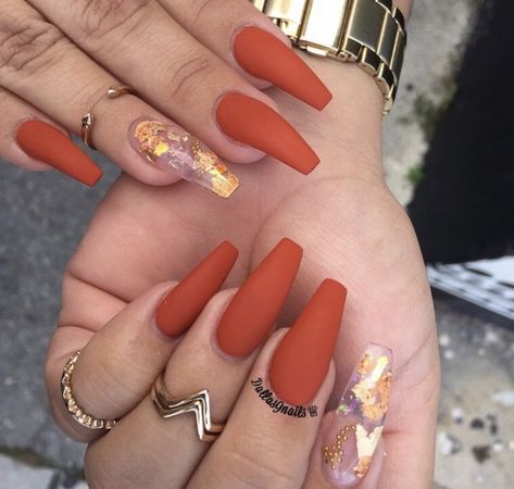 Pinterest: ChaoBella💋 Manicure Shellac, October Nails, Fall Acrylic Nails, 25 September, Thanksgiving Nails, Shellac Nails, Fall Nail Colors, Neutral Nails, Acrylic Nails Coffin