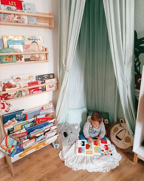 Toddler Reading Nooks, Baby Play Ideas, Kids Play Corner, Play Corner, Baby Help, Baby Reading, Baby Room Inspiration, Book Corners, Toddler Bedrooms