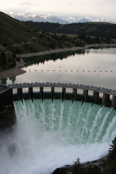 Kerr Dam - Flathead Lake Montana Pictures, Montana Cabin, Water Dam, Mountain Lifestyle, Flathead Lake, Montana Usa, Water Projects, Big Sky Country, Star City