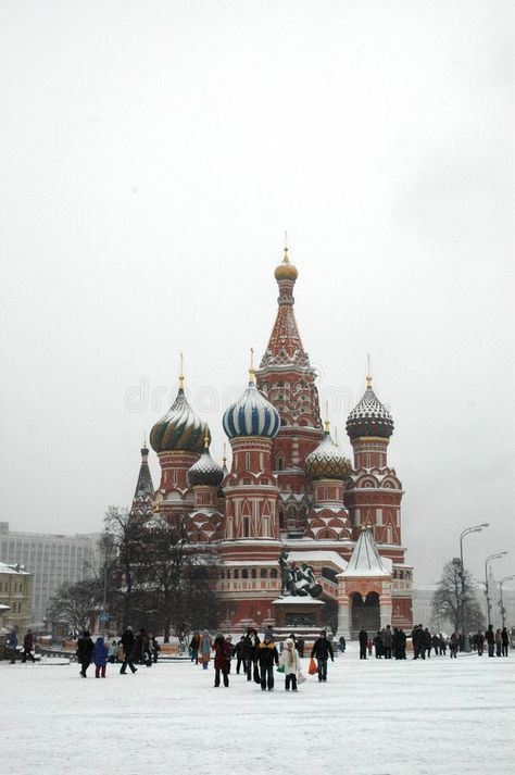 The Red Square Moscow, Russia In Winter, Russia Winter Aesthetic, Russia Vibe, Russian Photography, Russia Pictures, Moscow Winter, Russia Winter, Dark Room Photography