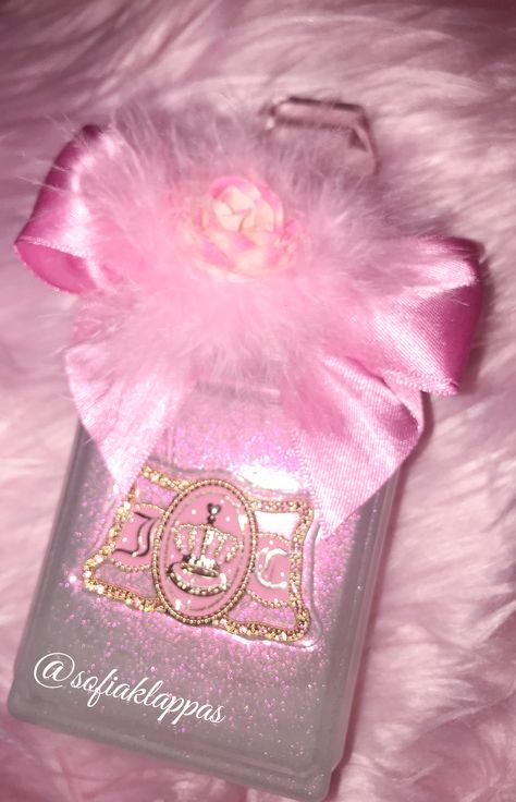 Pink Perfume Aesthetic, Juicy Couture Aesthetic, Juicy Couture Perfume, Givenchy Perfume, Pink Dollhouse, Couture Perfume, Perfume Aesthetic, Pretty Pink Princess, Pink Perfume