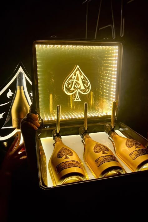 Bottleshow and bottle service at Tape London club Armand De Brignac, Aesthetic London, Home Bar Rooms, Nightclub Aesthetic, Party Food Buffet, Pick Your Poison, Elegant Hotel, Bottle Display, Girls With Red Hair