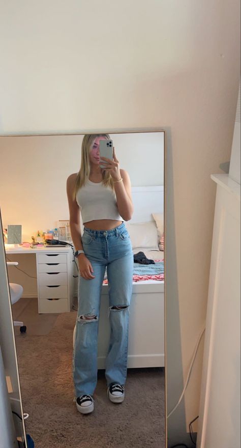 Basic Trendy Outfits, Simple Basic Outfits, Aesthetic School Motivation, Simple Outfits For Teens, Clothing Lookbook, White Girl Outfits, Comfy School Outfits, Outfit School, Everyday Fits