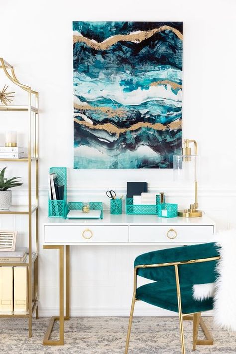 Home Office Decor Ideas To Give Your Work Space A Makeover Cute Office Desk Accessories, Turquoise Office, Teal Desk, Teal Office, Cubicle Organization, Women Desk, Cute Desk Organization, Gold Desk Accessories, Desk Accessories For Women