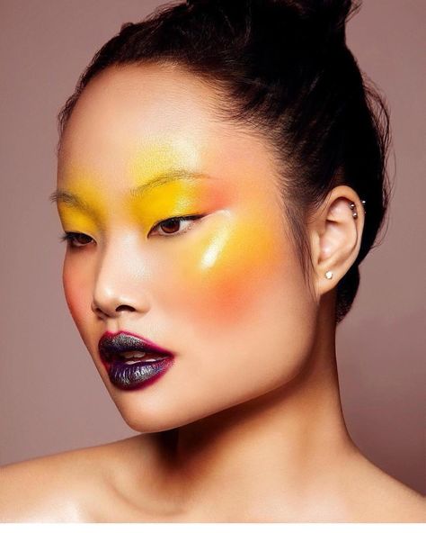 Editorial Make-up, Catwalk Makeup, Fantasy Make-up, Fashion Editorial Makeup, Drag Make-up, Yellow Makeup, High Fashion Makeup, Avant Garde Makeup, Runway Makeup