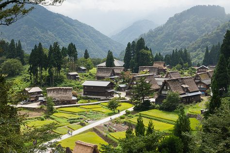 Gokayama, Japan Village, Medieval Japanese, Countryside Village, Japanese Mountains, Japanese Village, Nagoya Japan, Mountain Village, Hive Mind