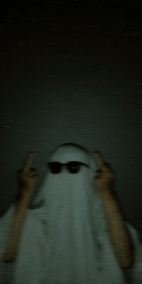 Ghost Photography, Cute Black Wallpaper, Black Wallpaper, Cute Black, Ghost, Sunglasses, Photography, Pins, Black