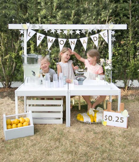 OUR SUMMER LEMONADE STAND (USING IKEA KIDS TABLES!) — WINTER DAISY | Melissa Barling, Kids' Interior Decorator & Lifestyle Blogger Ikea Kids Table, Kids Lemonade Stands, Kids Art Space, Kids Lemonade, Kids Tables, Night Before School, Summer Lemonade, Summer Diy Projects, Kids Shelves