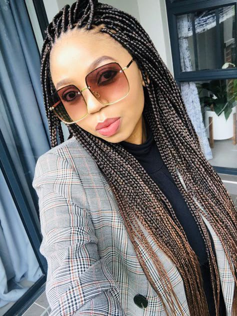 Free Part Braids, Box Braids With Knots, Blonde Box Braids Hairstyles, Micro Braids Hairstyles, Hairstyles Trending, Women Cornrows, Blonde Box Braids, Braided Hairdo, Big Box Braids Hairstyles