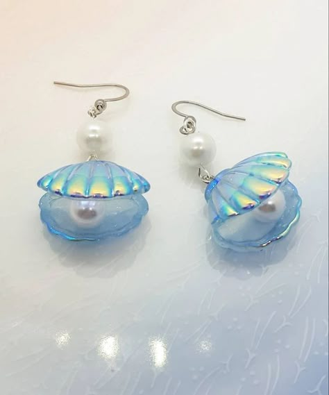 Seashell Accessories Jewelry, Siren Earrings, No Ordinary Girl, Shell Accessories, Mermaid Accessories, Pearl Oyster, Fish Jewelry, Mermaid Core, Oyster Pearl