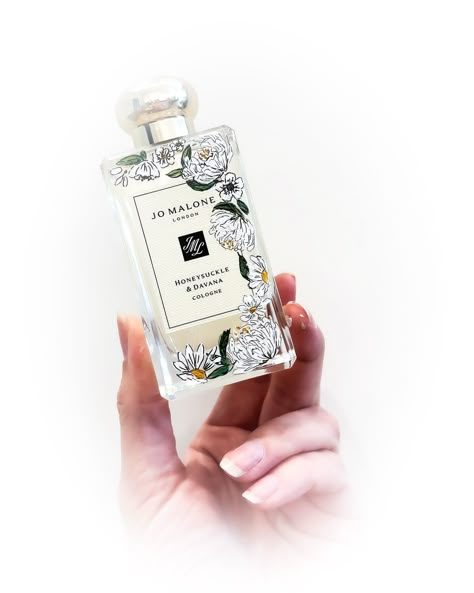 Alabaster Wildflowers cascading over a @jomalonelondon will always do it for me. And I think for you too … Hand Painted live in the boutique @thescentofsouthcoastplaza by @thehautepress Happy 1st wedding anniversary to @vivaplanningeventdesign ! Who watched me paint this in real time in the boutique #learnbottlepainting #ocliveevents #jomalonelondon #bottlepainting #thehautepress #hautebottleofficial #oc #liveartist #liveart #orangecounty #losangeles #laevents #laartist #artist #calligra... Perfume Bottle Engraving, Happy 1st Wedding Anniversary, Perfume Inspiration, Flower Perfume Bottle, Etched Perfume Bottle, Floral Perfume Bottle, Do It For Me, Perfume Art, Lalique Perfume Bottle