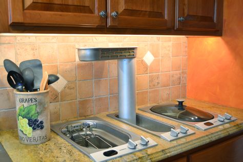 Kitchen with all of the works! This custom kitchen features built in deep fryers ©Balducci Builders, Inc. Built In Deep Fryer, Built In Deep Fryer Kitchen, Kitchen Cooktop, Roof Terrace Design, Gadgets Kitchen Cooking, Terrace Design, Custom Kitchens, Kitchen Reno, Basement Design