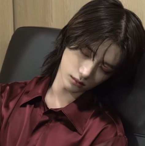 𝟭𝟯 on X: "sleeping beauty https://t.co/S9I6EtUayI" / X Beomgyu Pics, A Man, Sleeping Beauty, On Twitter, Twitter, Beauty, Black