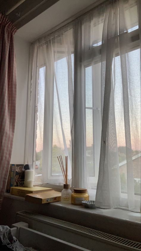 Curtains For Deep Window Sill, Long Curtains Small Window, Window Sill Length Curtains, Half Curtains Bedroom, Window Sill Curtains, Curtains Short Windows, Small Window Room Decor, Deep Window Sill Curtains, Short Curtains Bedroom Ideas