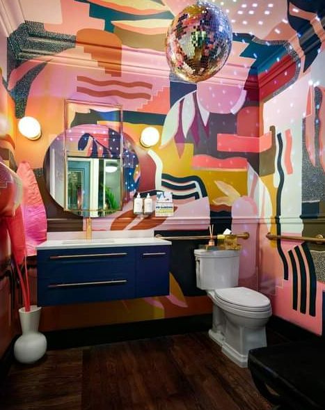 Wash Room Ideas, Maximalist Decor Bathroom, Maximalist Bathrooms, Places To Paint, Greek Bedroom, Funky Bathroom, Maximalist Home Decor, Maximalist Interior Design, Bathroom Mural