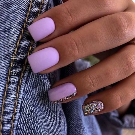 Summer 2024 Purple Nail Designs: From Light Pastels to Dark Monochromatic Art Light Purple Nails, Purple Acrylic Nails, Nagellack Trends, May Nails, Purple Nail Designs, Purple Nail, Simple Acrylic Nails, Classy Nails, Fancy Nails