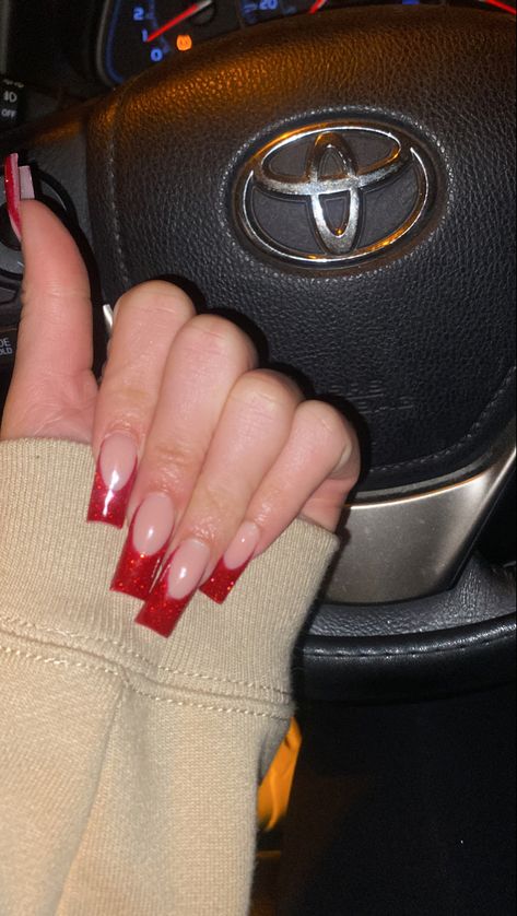 Short French Tip Acrylic Nails Square Sparkle, Red French Tip Nails Medium Length, Red Short Acrylic Nails With Rhinestones, Pink Base Red French Tip, Red Sparkle Acrylic Nails, Glittery Red Nails Acrylic, Red Nails Acrylic Sparkle, Red Nail Inspo Acrylic Square, Medium Red Acrylic Nails