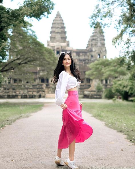 Daa Dao on Instagram: “Swipe to see my ក្តីសុខ♥️ #AngkorWat #angkorwattemple #siemreap #cambodia #amores Photo credit to @_aa_ty_” Temple Outfit Cambodia, Poses Travel, 1940s Evening Dresses, Angkor Wat Cambodia, Angkor Wat Temple, Myanmar Dress, Trip Outfits, Cute Tattoos For Women, Siem Reap