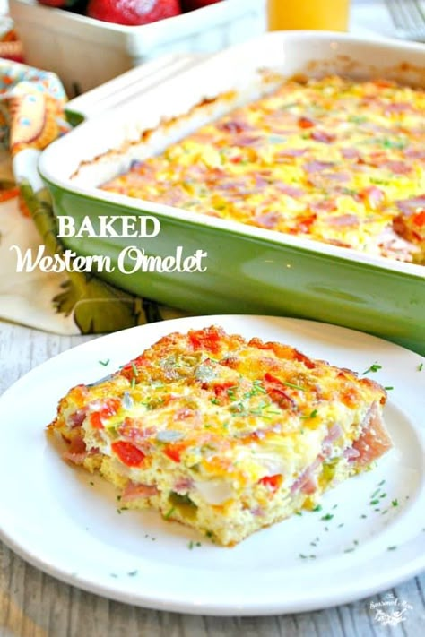 Baked Western Omelet. An easy, fast prep recipe that's perfect for feeding a crowd. | Egg Recipes | Baked Omelet | Denver Omelet | #eggs #omelet #lightrecipes #theseasonedmom Baked Western Omelet, Western Omelette, Telur Dadar, Menu Sarapan Sehat, Healthy Egg Recipes, Omelets Recipe, Omelette Recipe, Metabolic Diet, Breakfast Casseroles