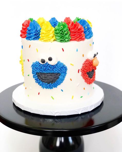 Sesame Birthday Cake, Sesame St Birthday Cake, Sesame Street Birthday Pictures, Sesame Street Buttercream Cake, Easy Sesame Street Cake, Sesame Street Birthday Party Cake, Sesame Street Birthday Party Ideas Cake, Simple Sesame Street Birthday Party, Sesame Street Birthday Cake Buttercream