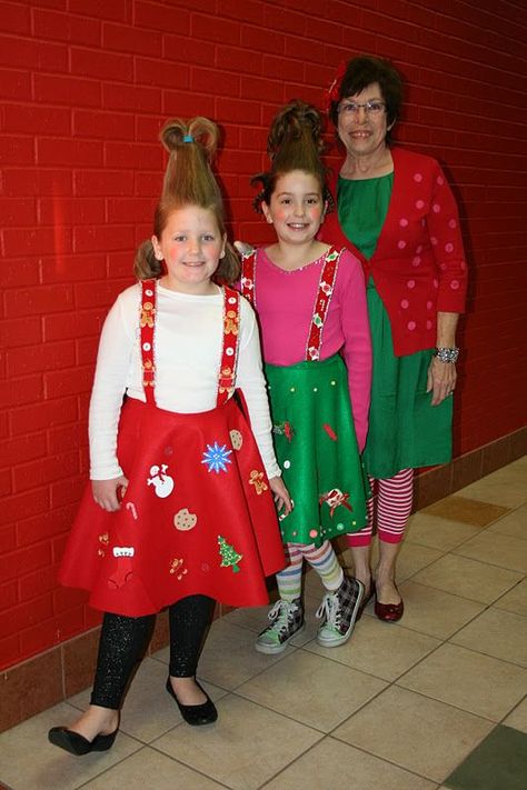 Image result for whoville costume ideas Diy Whoville Costumes, Elf Parade, Grinch Float, Grinch Play, Whoville Party, Whoville Costumes, Grinch 2018, Christmas Concert Ideas, Grinch Whoville