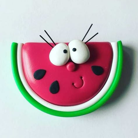 Clay Activity, Polymer Clay Magnet, Watermelon Crafts, Polymer Clay Disney, Jumping Clay, Kids Clay, Clay Keychain, Clay Magnets, Polymer Clay Flower Jewelry