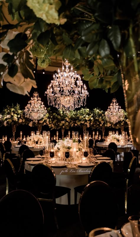 Wedding Venues With Chandeliers, Black Chandelier Wedding Decor, Hotel Venue Wedding, Wedding Decor Chandelier, Chandelier Outside Wedding, Wedding Reception Chandelier, Wedding Florals Black And White, Chandelier Decorations Wedding, Old Hollywood Glam Wedding Theme