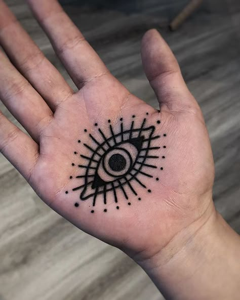 Walkerxz@hotmail.com Traditional Tattoo Eye, Hand Palm Tattoos, Palm Tattoo, Evil Eye Tattoo, Palm Tattoos, Handpoke Tattoo, Hand Palm, Old School Tattoo Designs, Shoulder Tattoos For Women