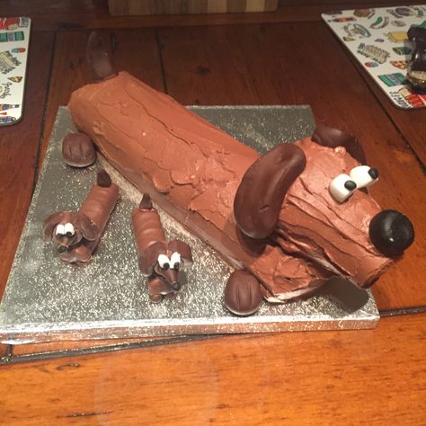 Sausage dog cake Sausage Dog Birthday Cake, Sausage Dog Cake Dachshund, Sausage Dog Cake, Animal Party Cake, Dachshund Cake, Cake Dog, Healthy Dog Treats Homemade, Dog Birthday Cake, 3d Cakes